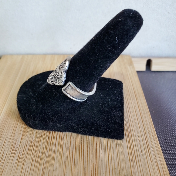 Engraved Spoon Ring - Picture 2 of 4